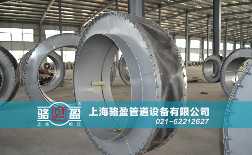 <a href=http://www.821are.cn target=_blank class=infotextkey>非金屬補(bǔ)償器</a>生產(chǎn)車間